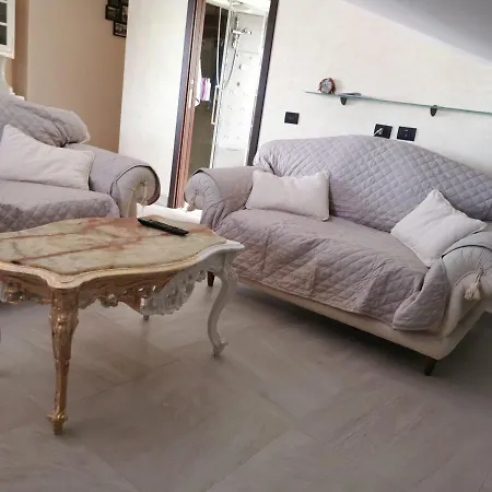 Candida Apartment