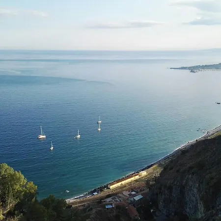 Candida Apartment Giardini Naxos